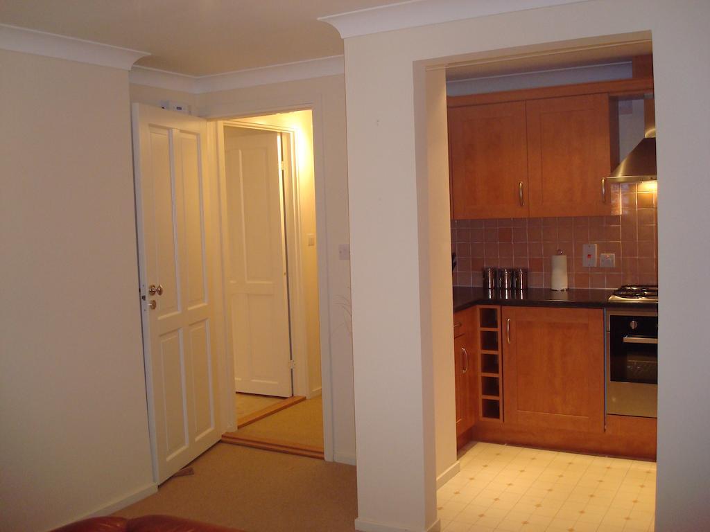 لاونسستون Riverside Apartment الغرفة الصورة